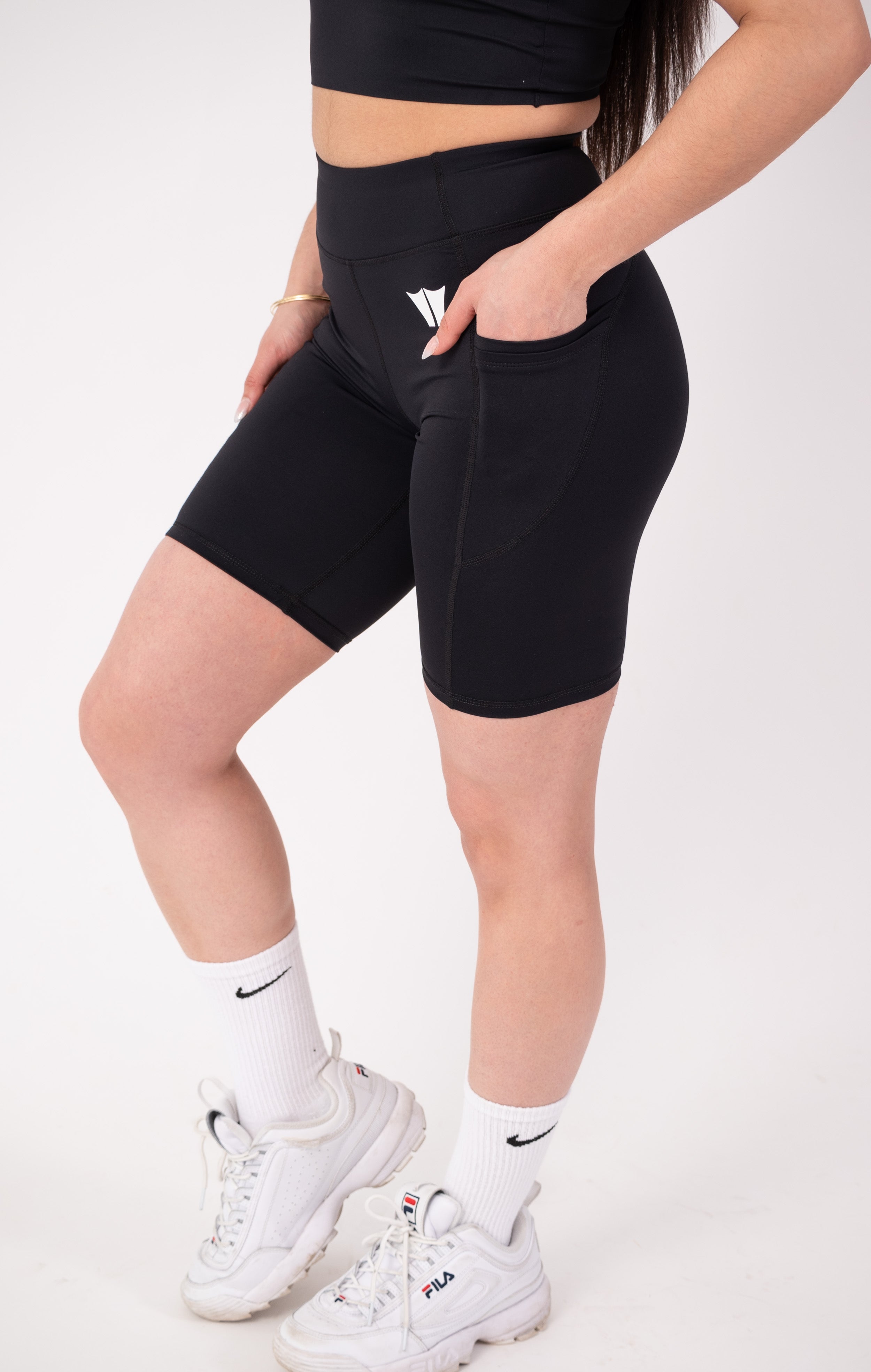 Women's Tech Gear Shapewear Workout Shorts High Rise, Mid Thigh NEW – Moda  pé no chão