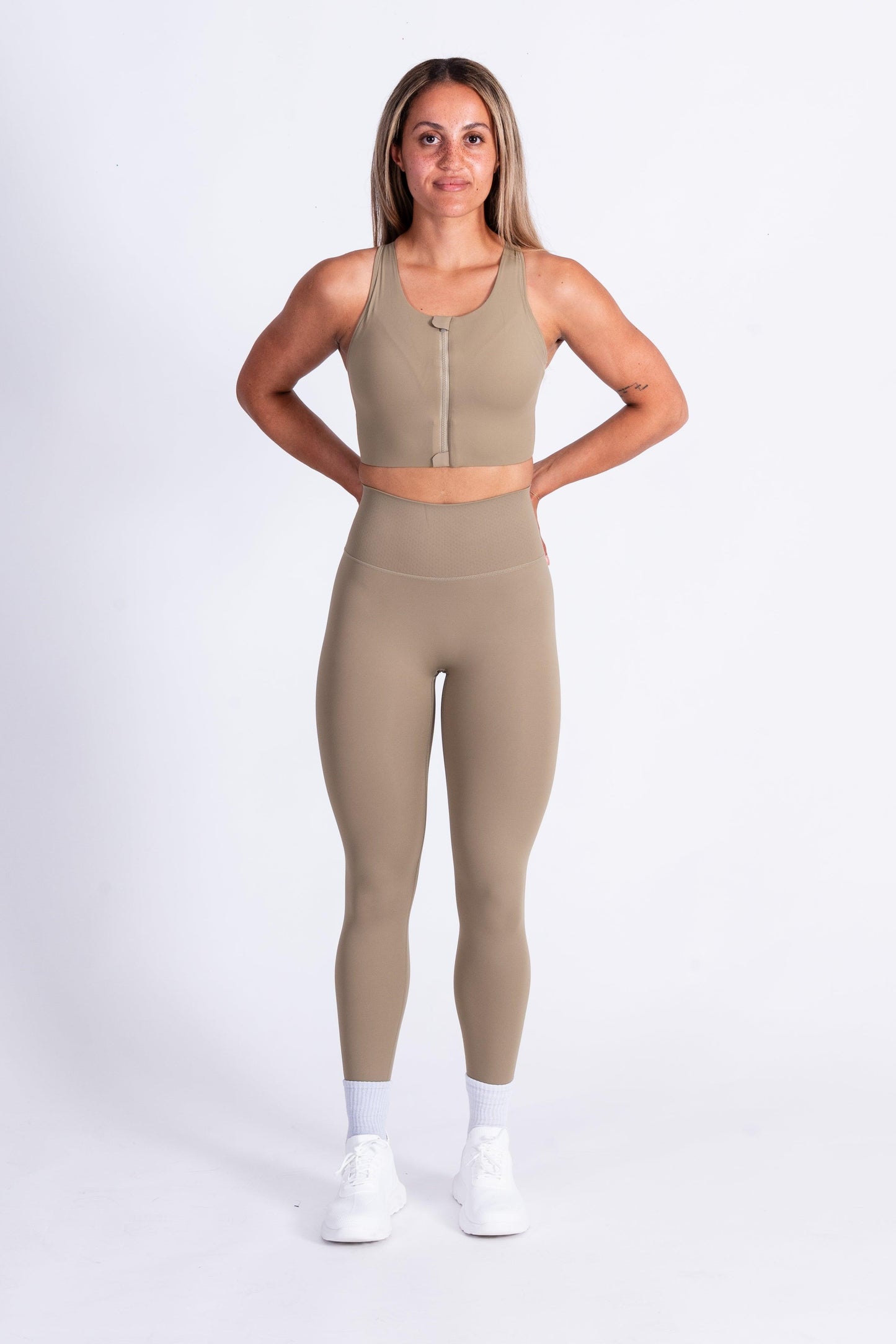 Movement Leggings 27" Olive - builtwear