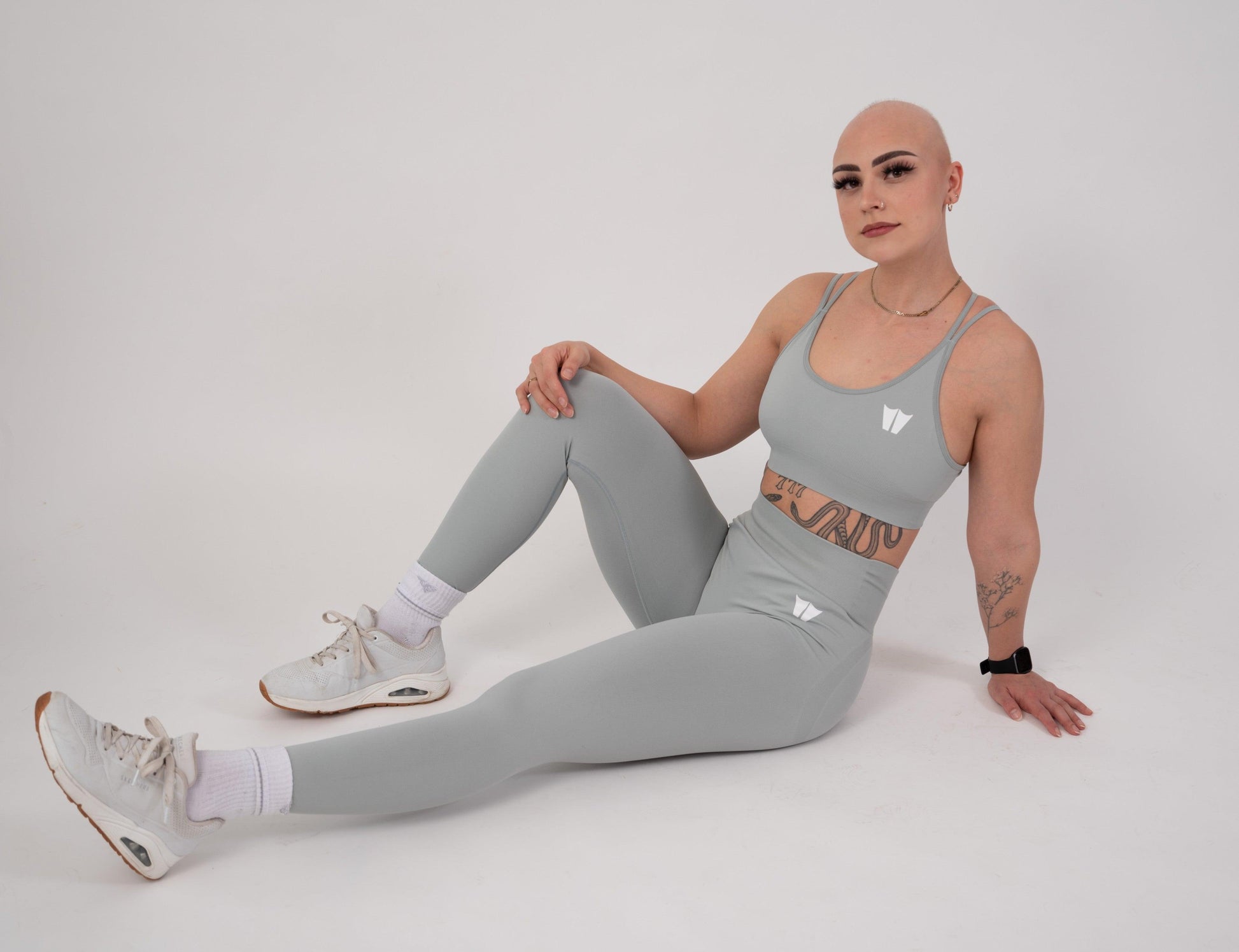 Strengthen Seamless Leggings 31" Silver - builtwear